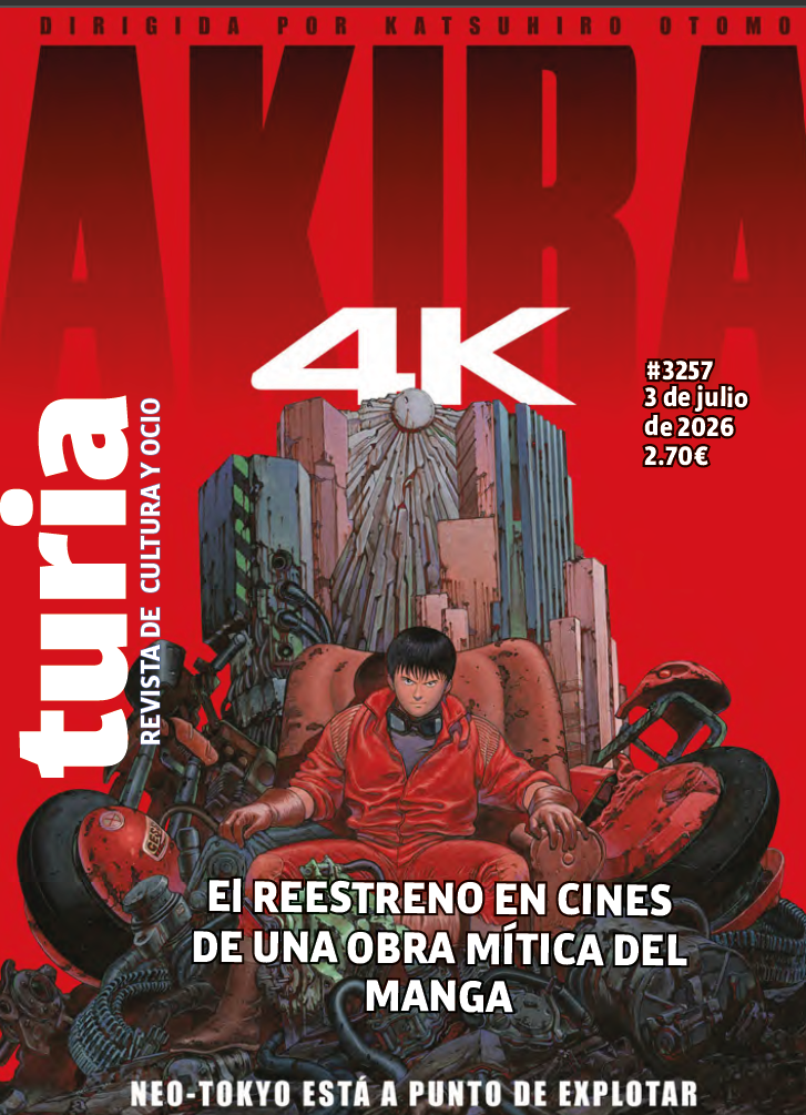 Portada de revista de cultura y ocio con gran título 'AKIRA 4K', mostrando un joven sentado en un entorno destruido en rojo intenso; texto promocional en español.